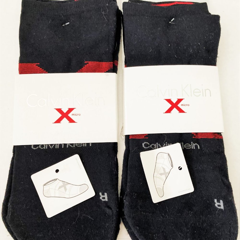 2 PAIRS Calvin Klein socks Men 7 - 12 No Show black Red